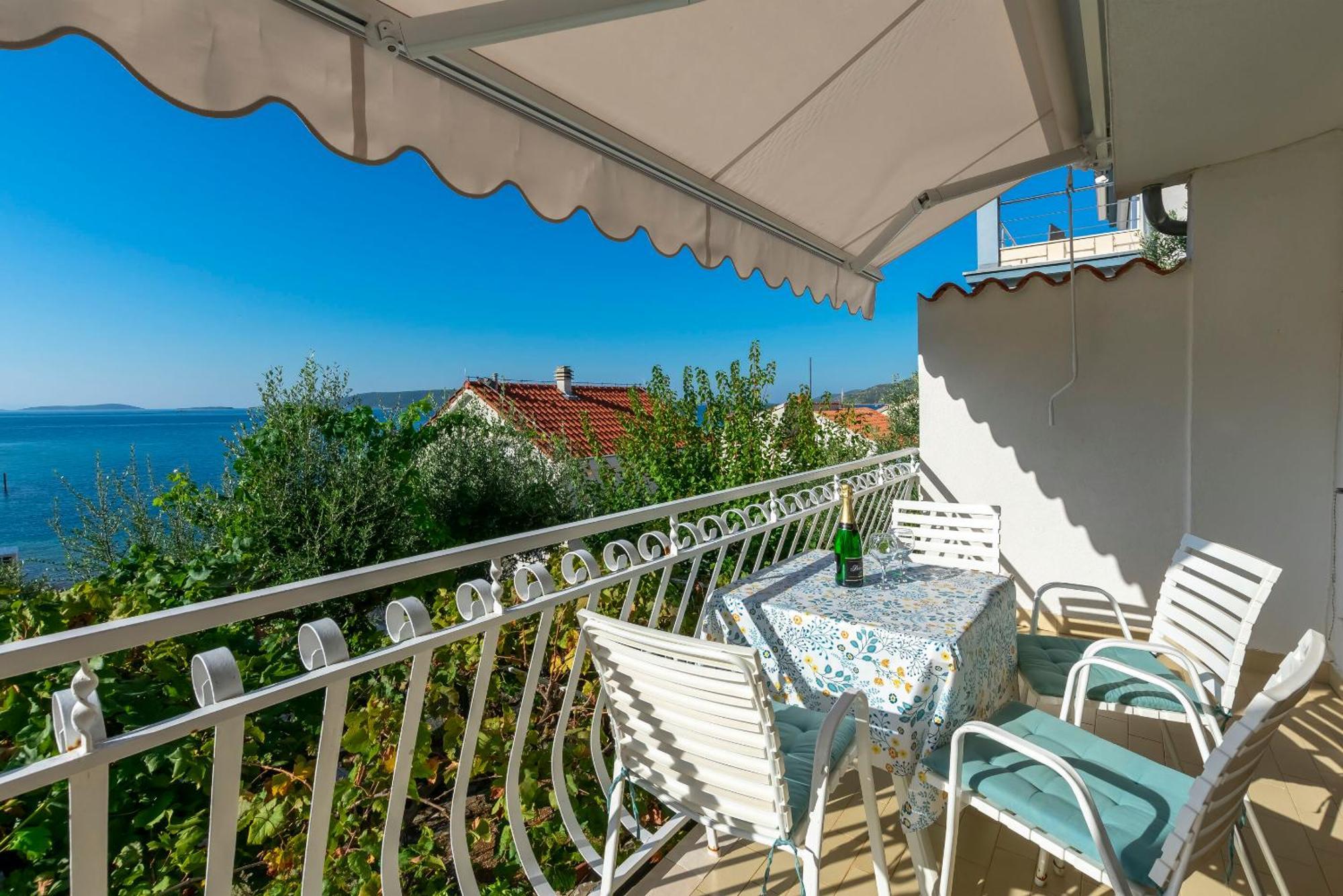 Apartments Marija Donji Okrug  Exterior foto